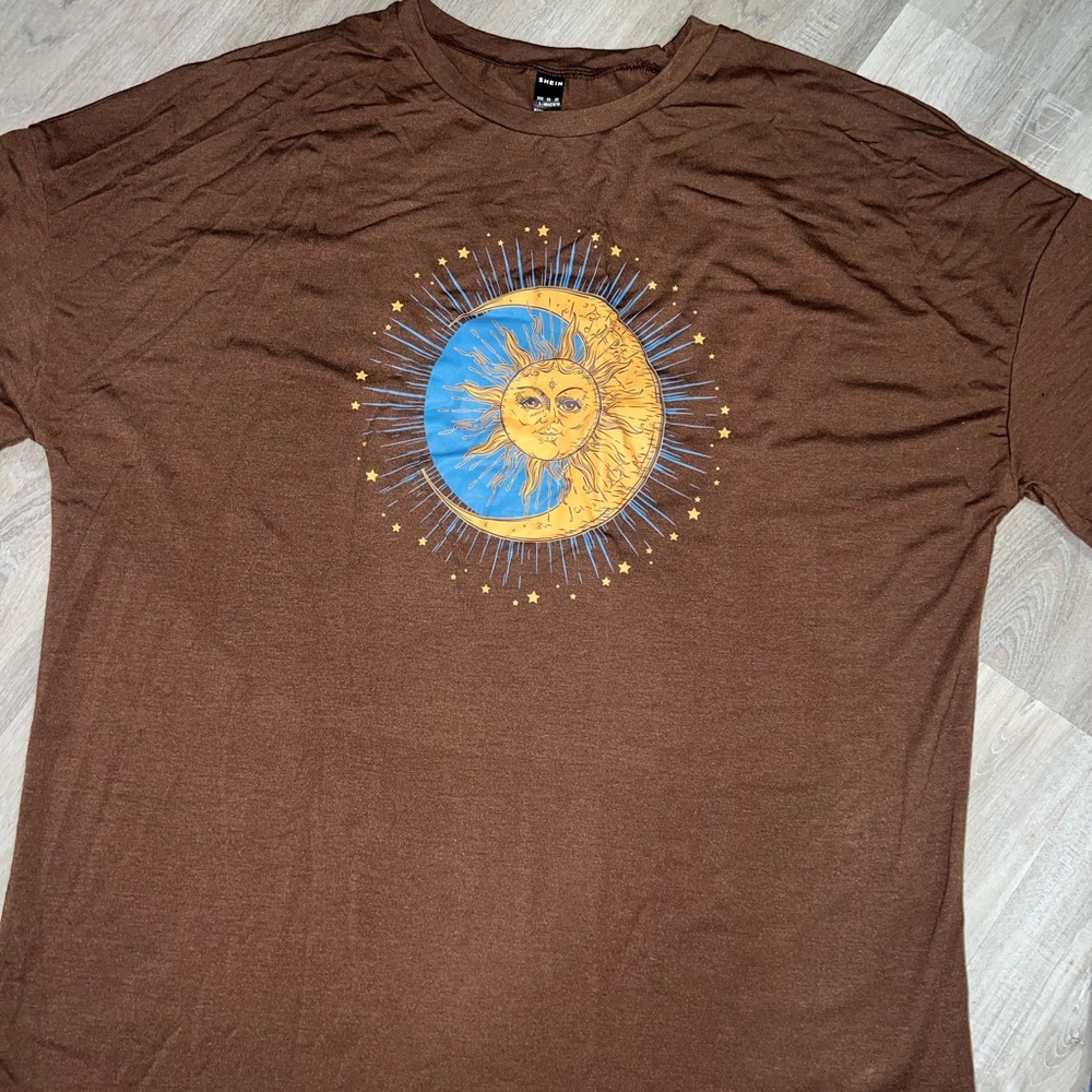 SHEIN Brown and Blue Celestial Short Sleeve Tee